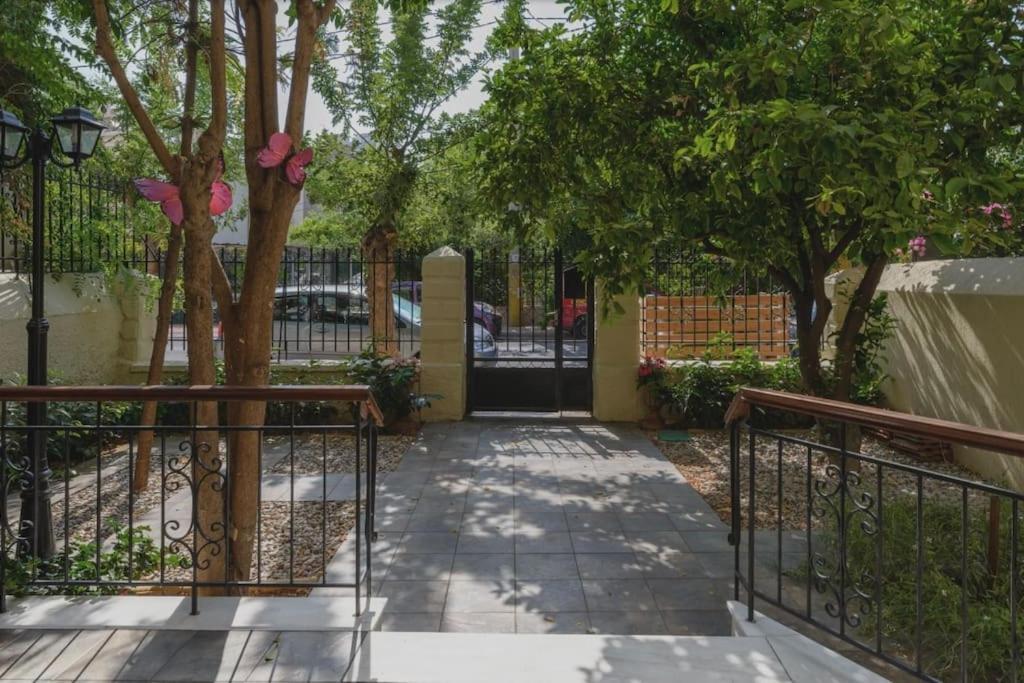 Maisonette Lucia Traditional House Prime Location Villa *