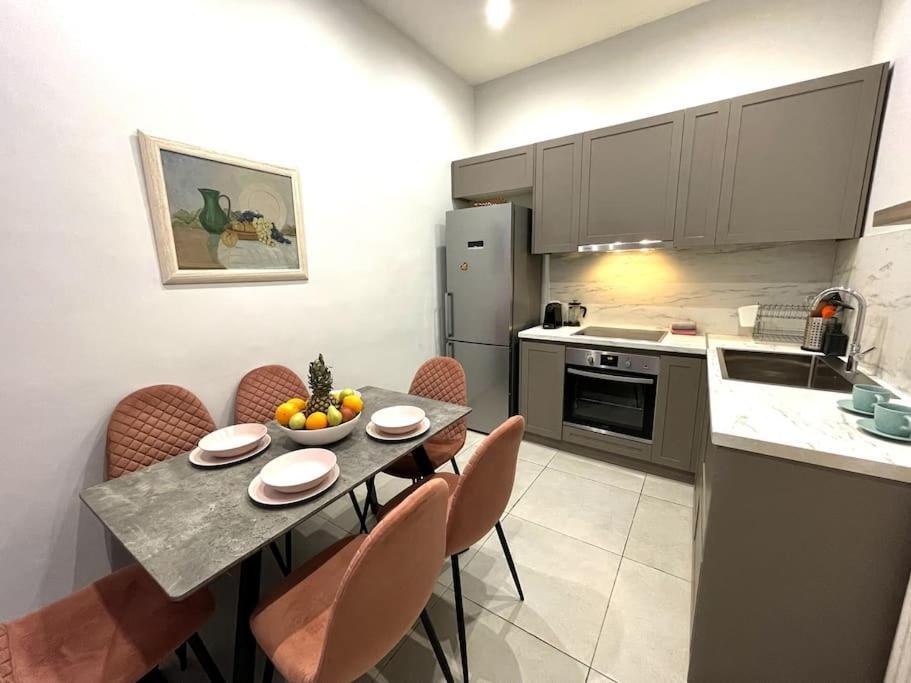 Maisonette Lucia Traditional House Prime Location